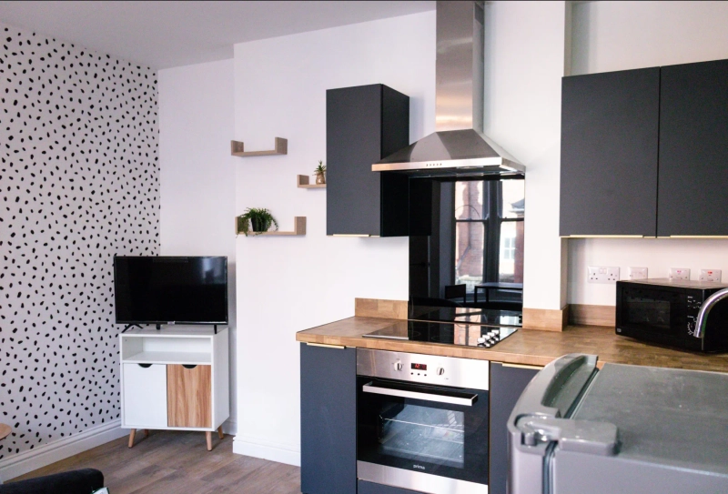 Flat 7 - 9 Bank Street - 1 Bed - Thumbnail 1